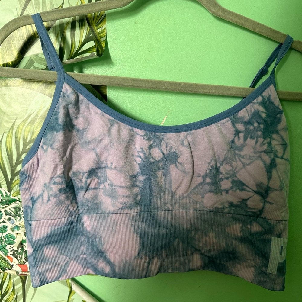Watercolor PINK seamless sports bra